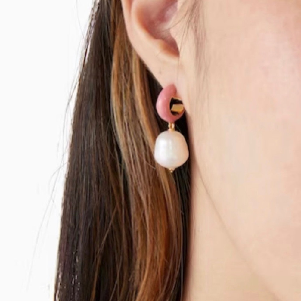 ❤️❤️❤️NWT Kate spade freshwater pearl earrings ❤️❤️❤️